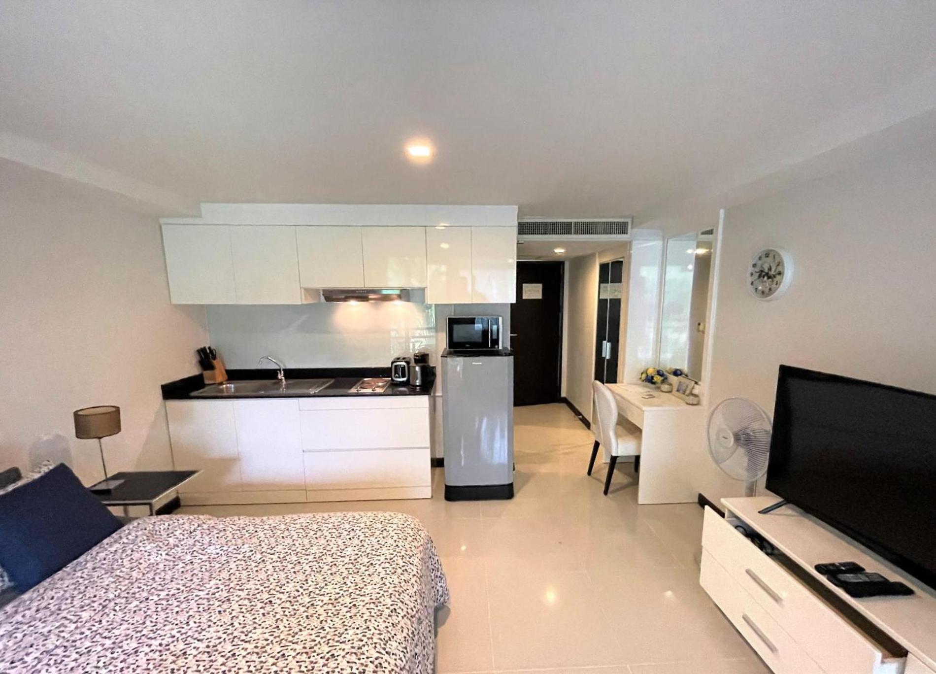 Apartment At Kris Resort Bangtao By Lofty Bang Tao Beach  Exterior foto